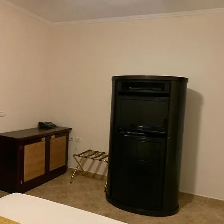 Arandi Ag 3* Mjull-Bethore